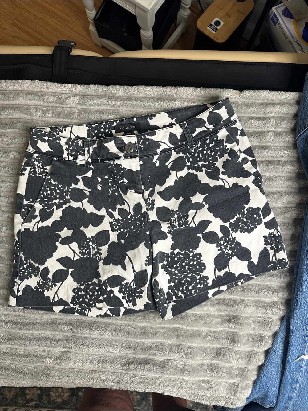 THE LIMITED Black & White Floral Jean Shorts